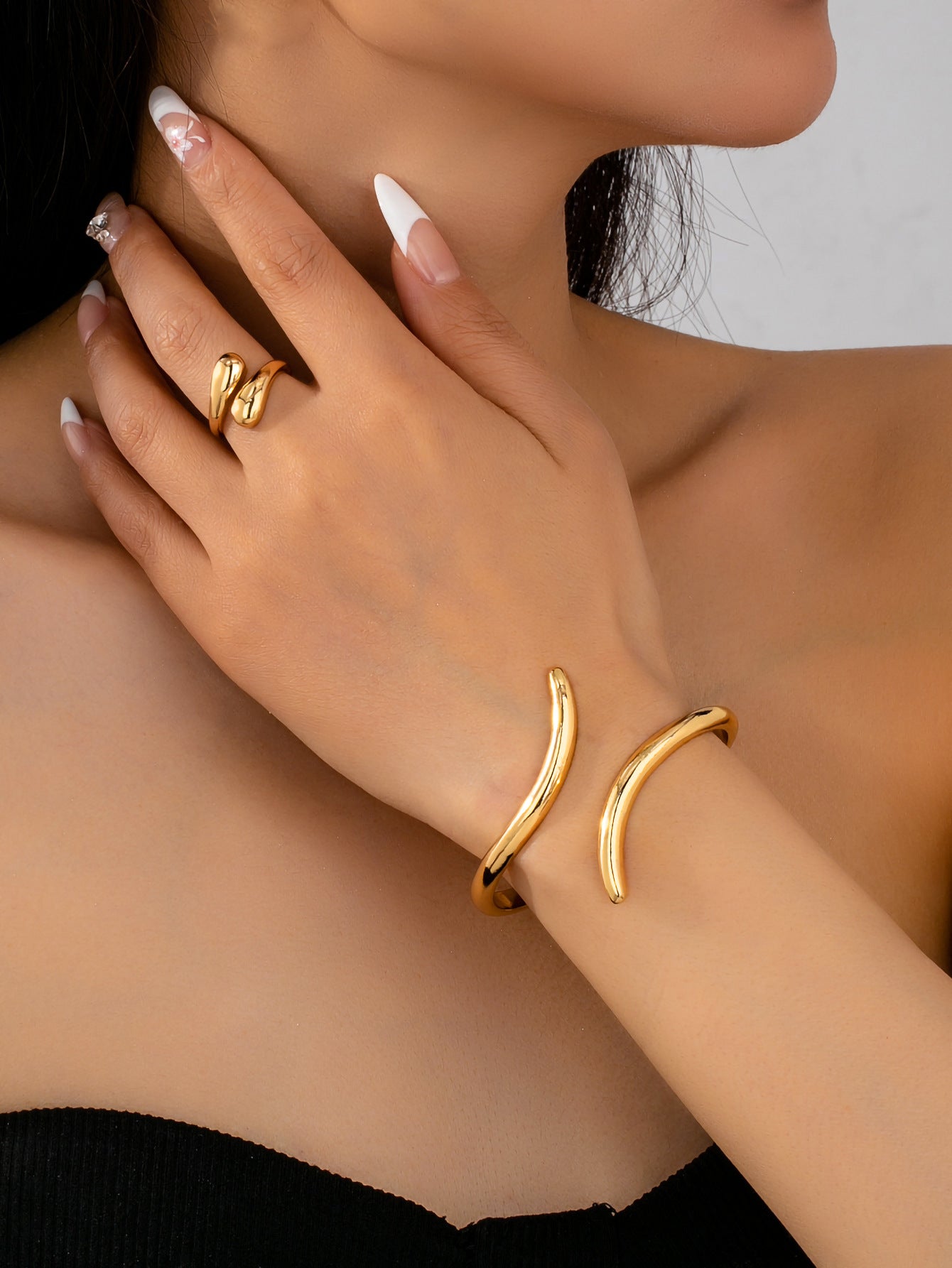 Gold Serpentine Earring Set